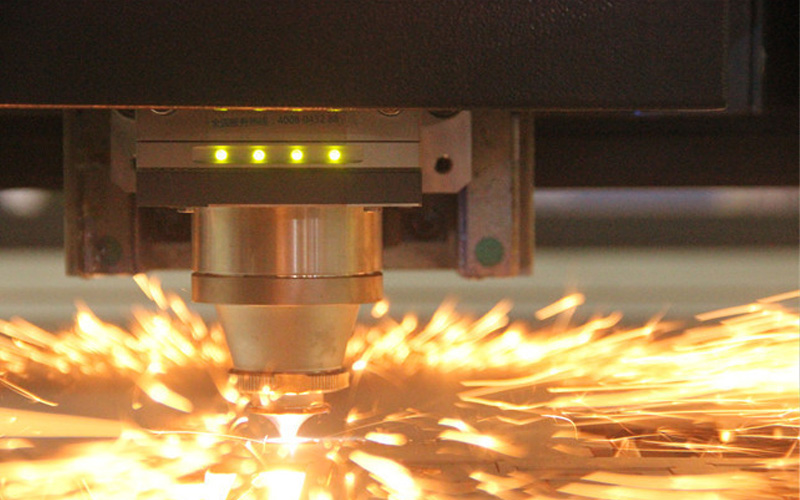 激光切割机加工过程中的热透镜效应是什么